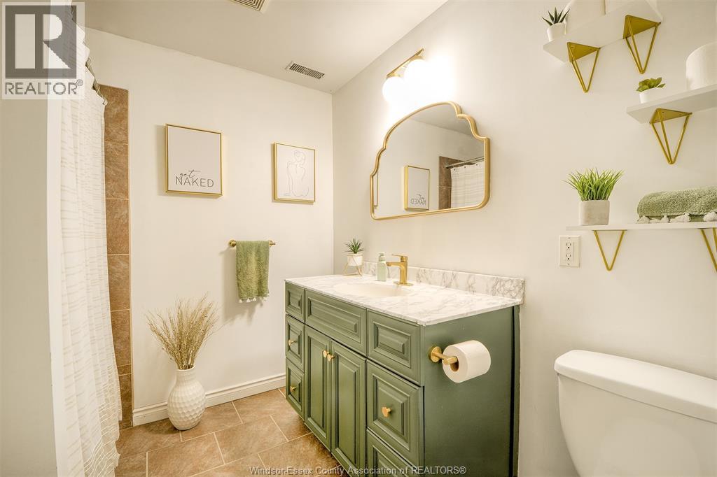 132 GLOUCESTER - Image 27