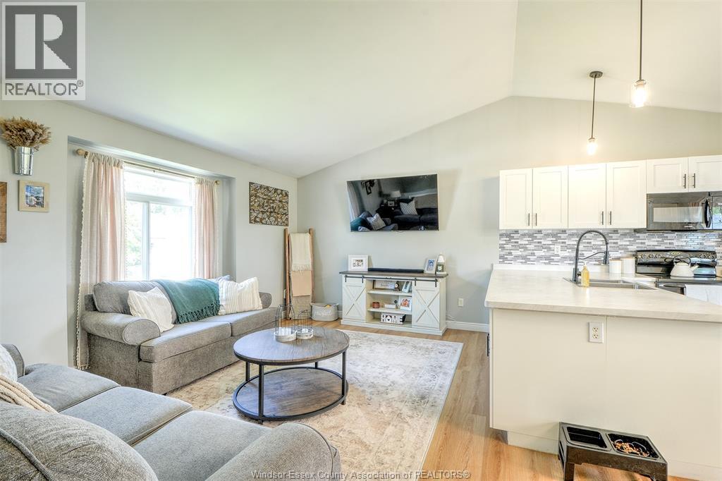 132 GLOUCESTER - Image 7