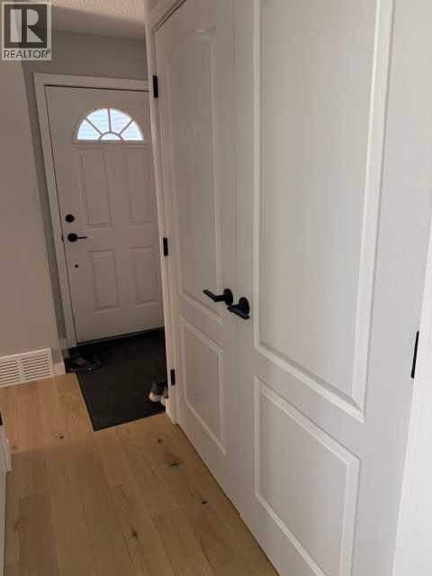 10220 106 Street - 33