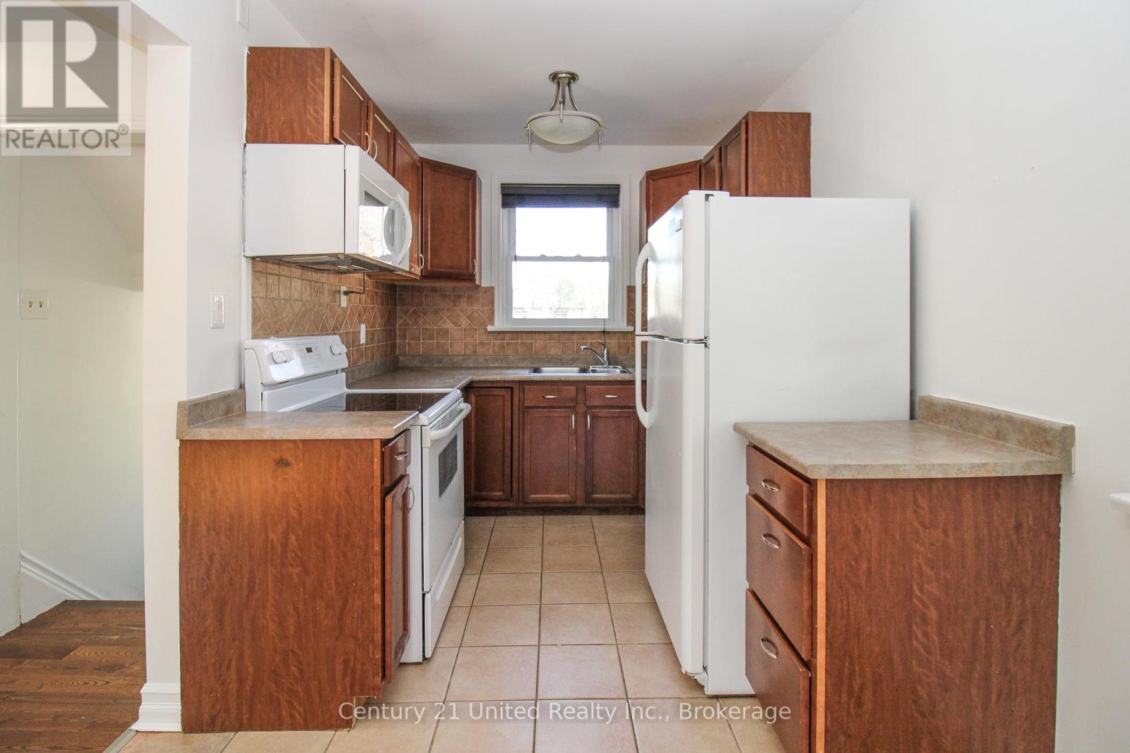 819 ARGYLE STREET - 15