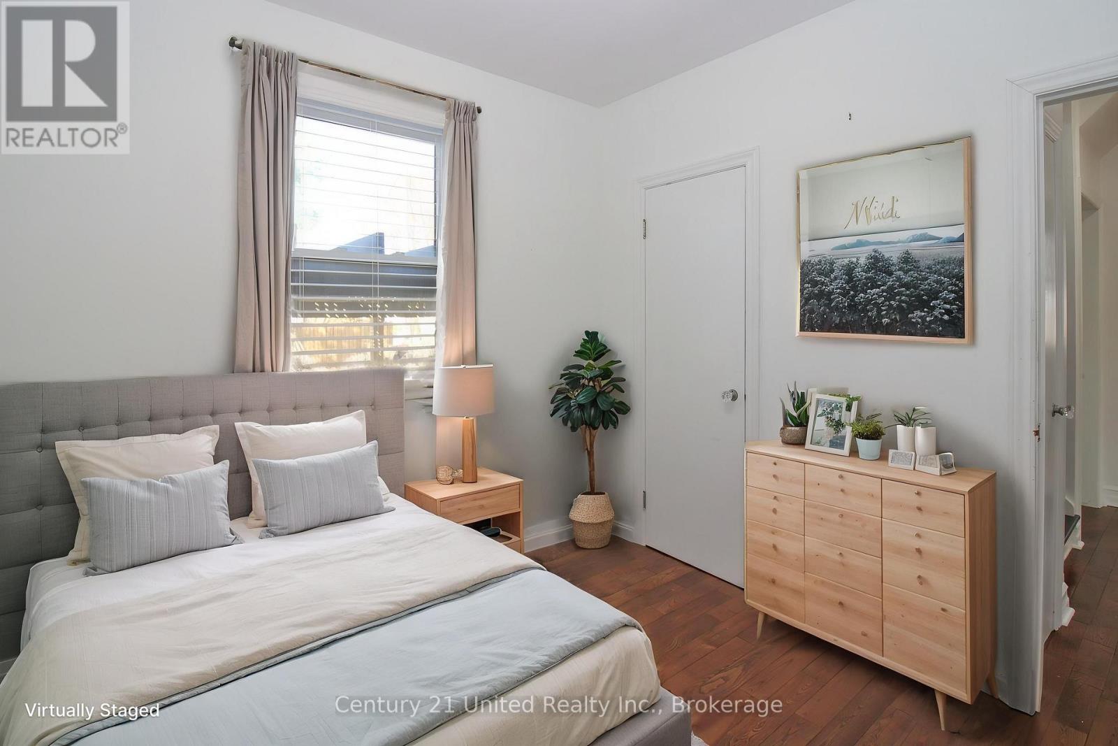 819 ARGYLE STREET - 17
