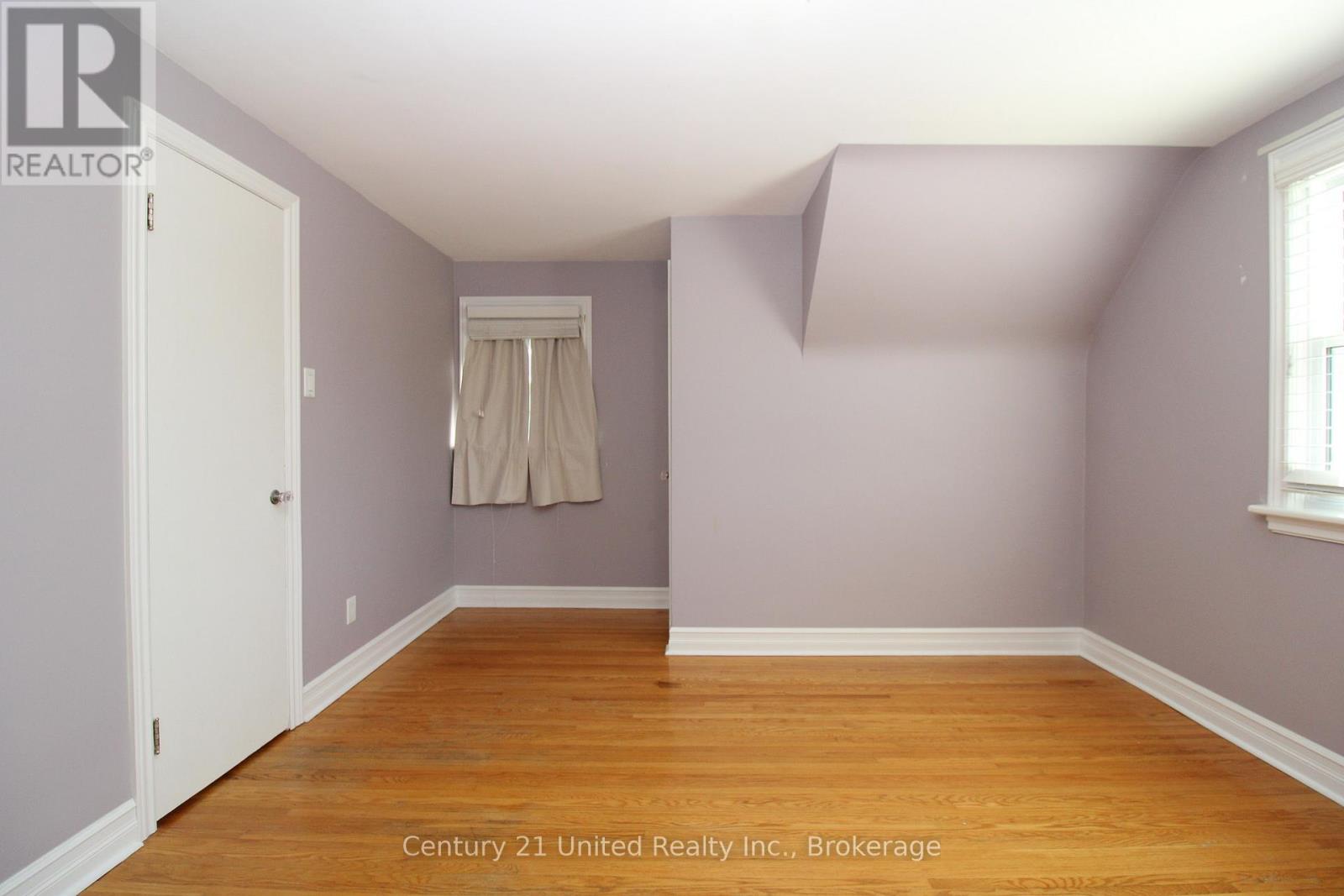 819 ARGYLE STREET - 23