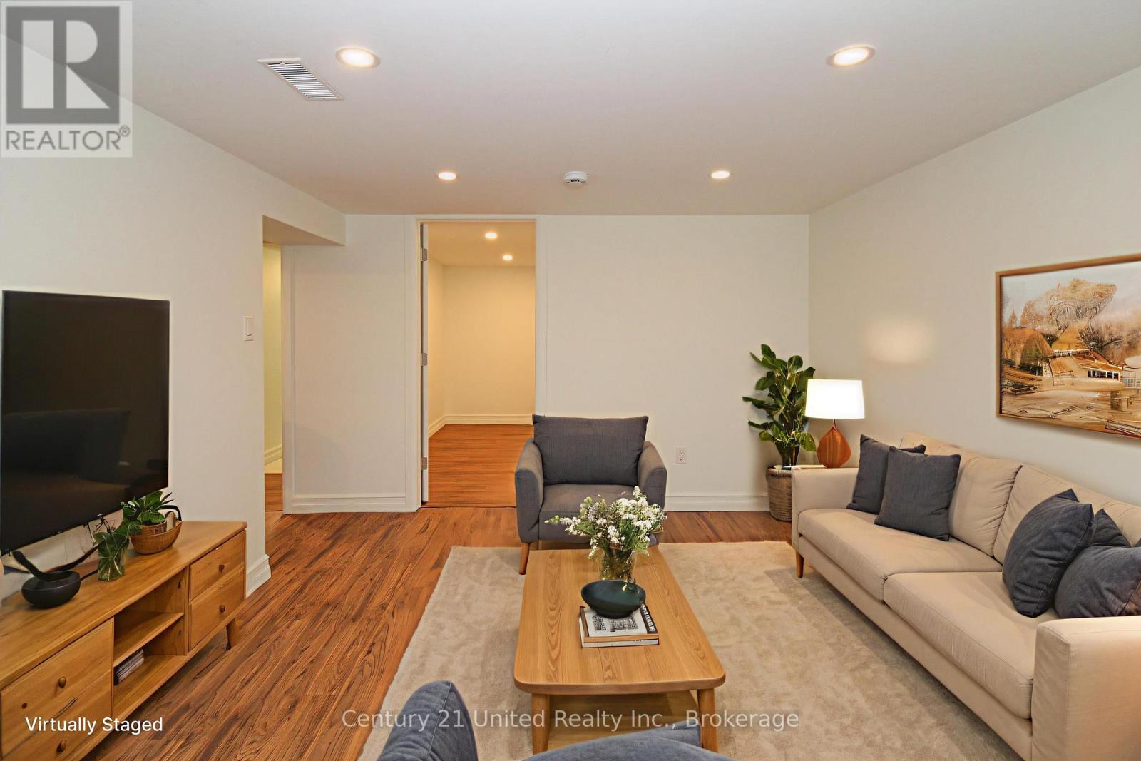 819 ARGYLE STREET - 33