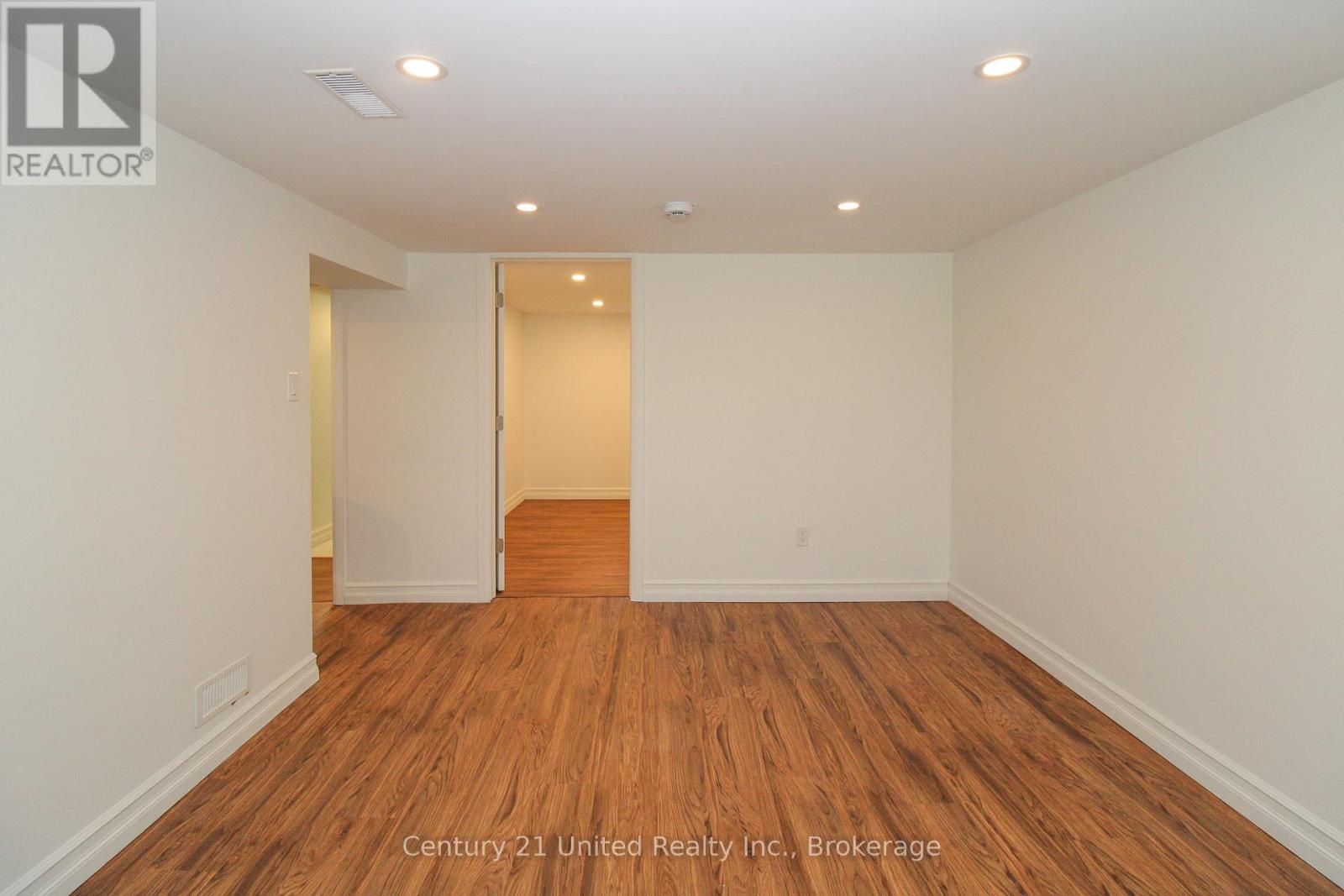 819 ARGYLE STREET - 34