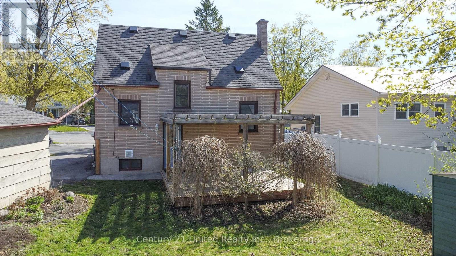 819 ARGYLE STREET - 42