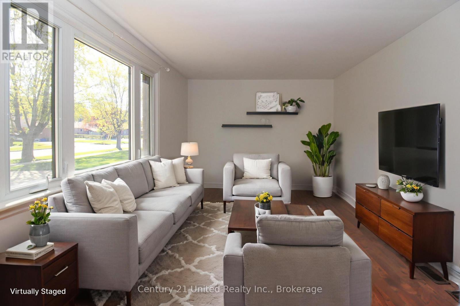 819 ARGYLE STREET - 9
