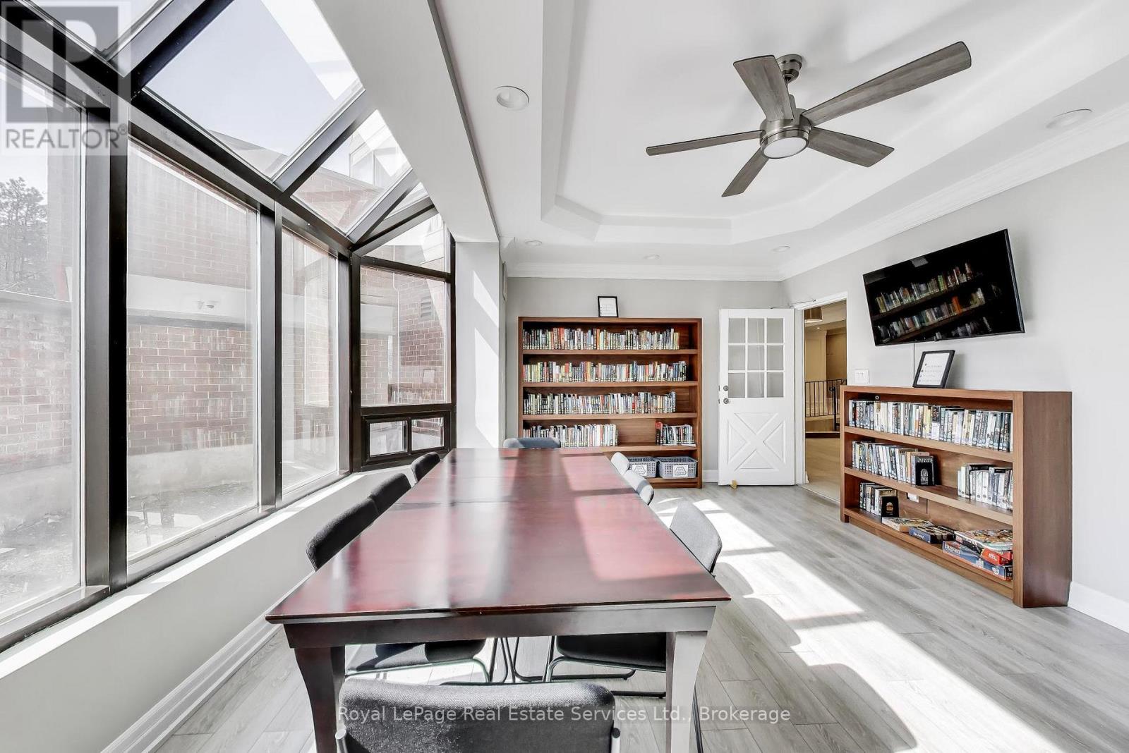 #611 5 WELDRICK ROAD W - 28