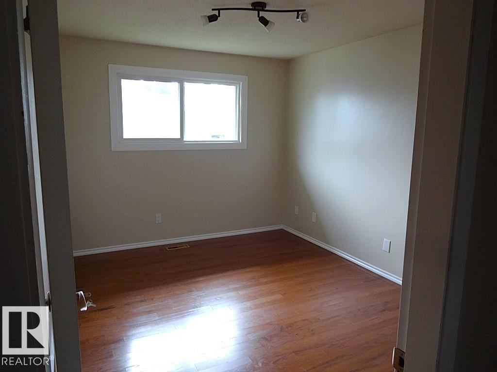 6 BEVERLY AV - 11