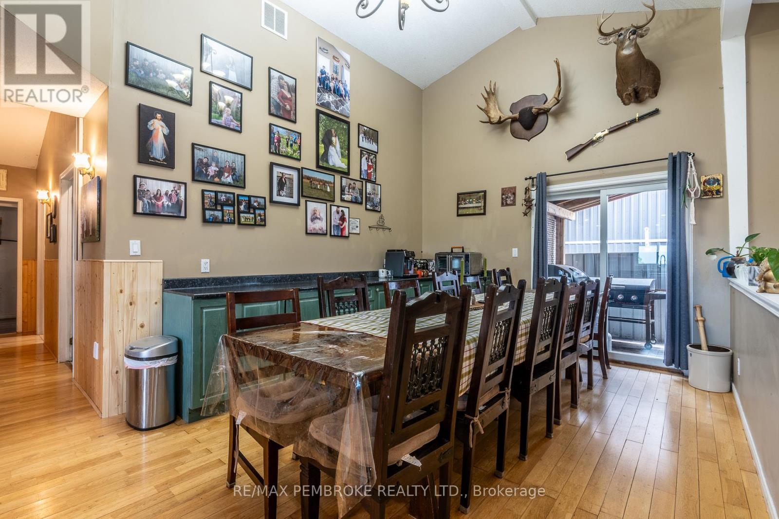1890 QUEENSLINE ROAD - Image 10