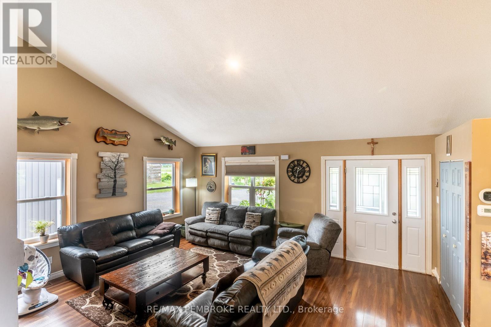 1890 QUEENSLINE ROAD - Image 12