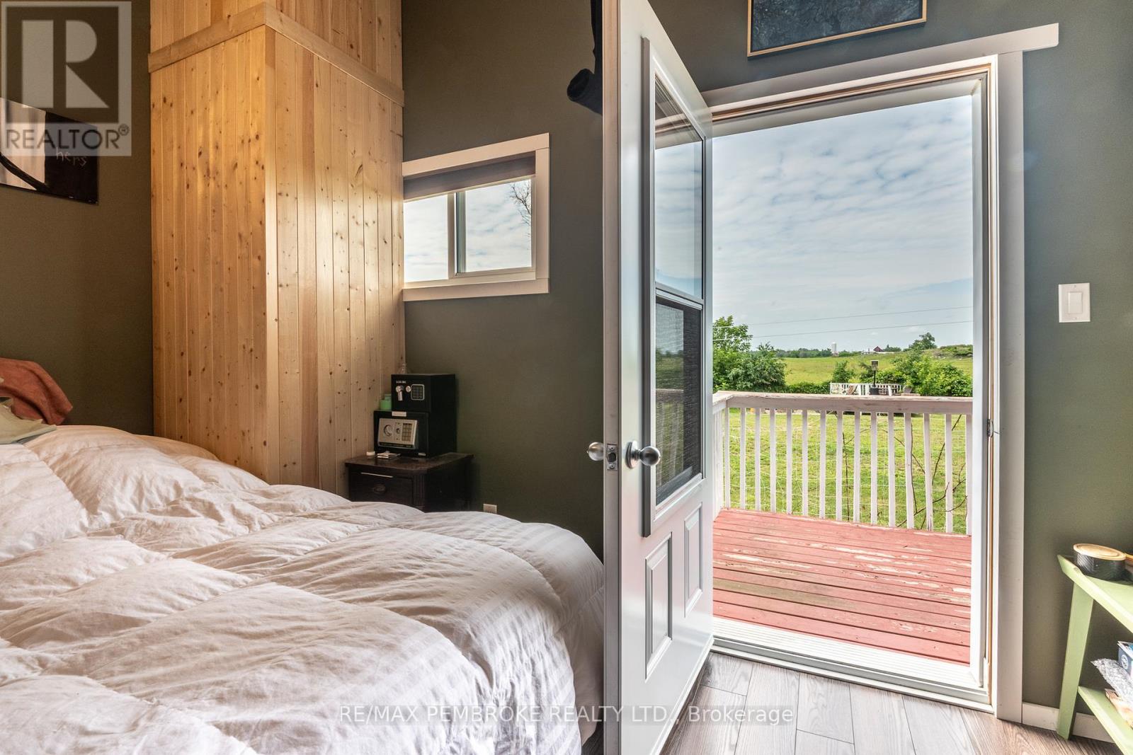 1890 QUEENSLINE ROAD - Image 21