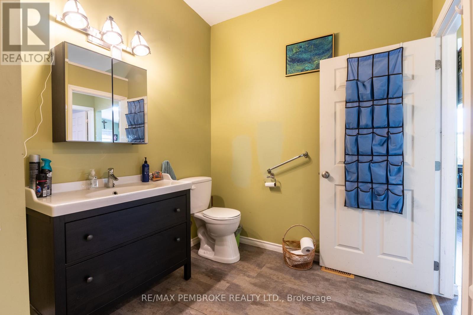 1890 QUEENSLINE ROAD - Image 24