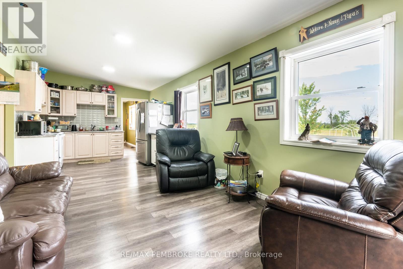 1890 QUEENSLINE ROAD - Image 29