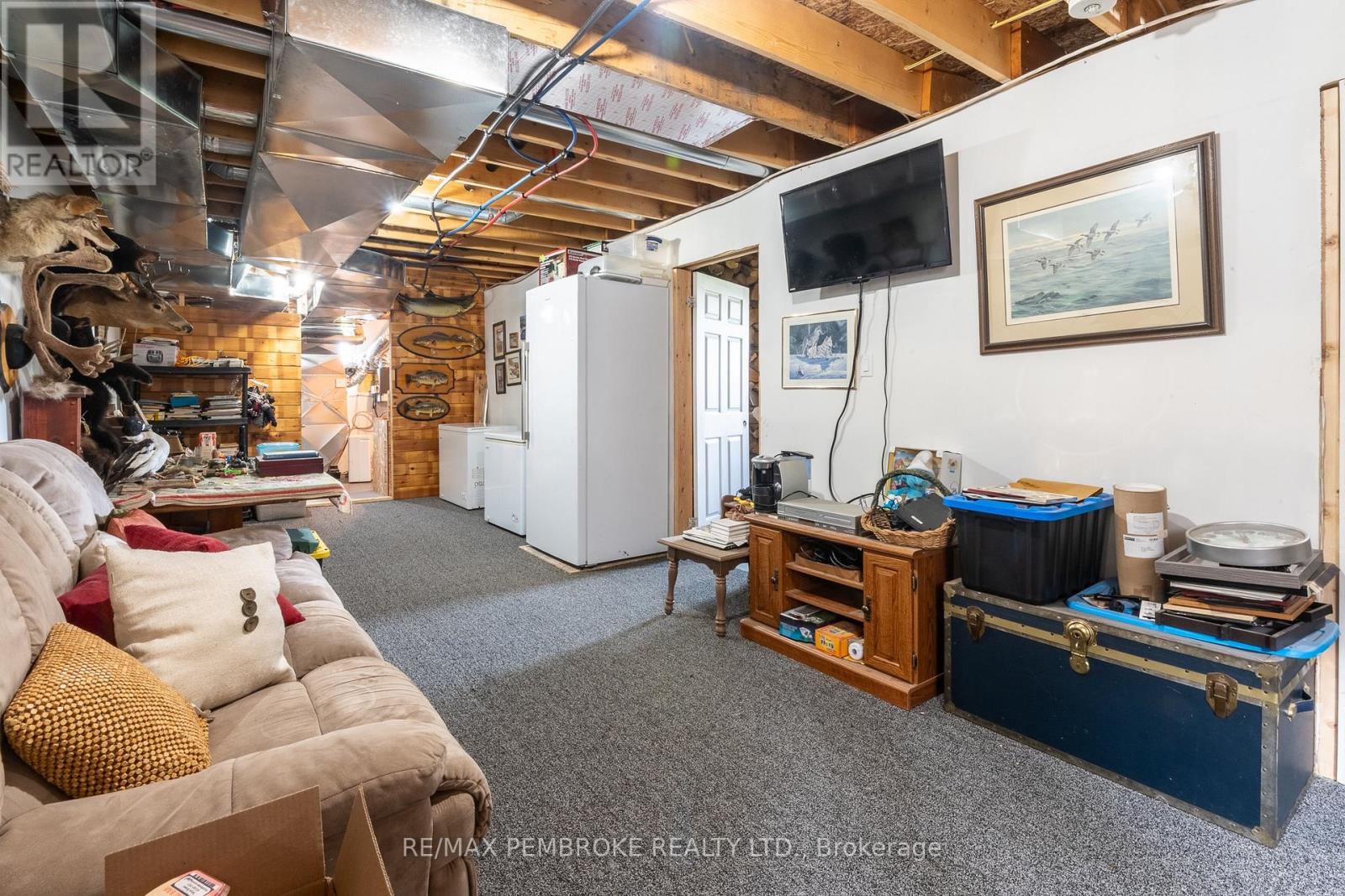 1890 QUEENSLINE ROAD - Image 42
