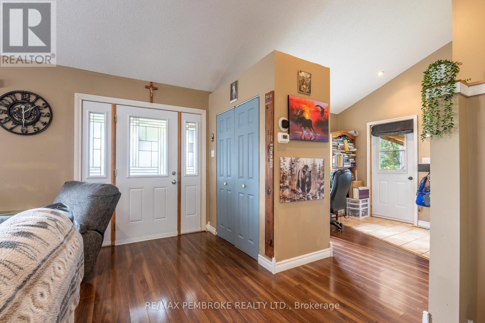 1890 QUEENSLINE ROAD - Image 9