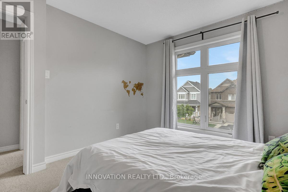 253 SHINLEAF CRESCENT - 37