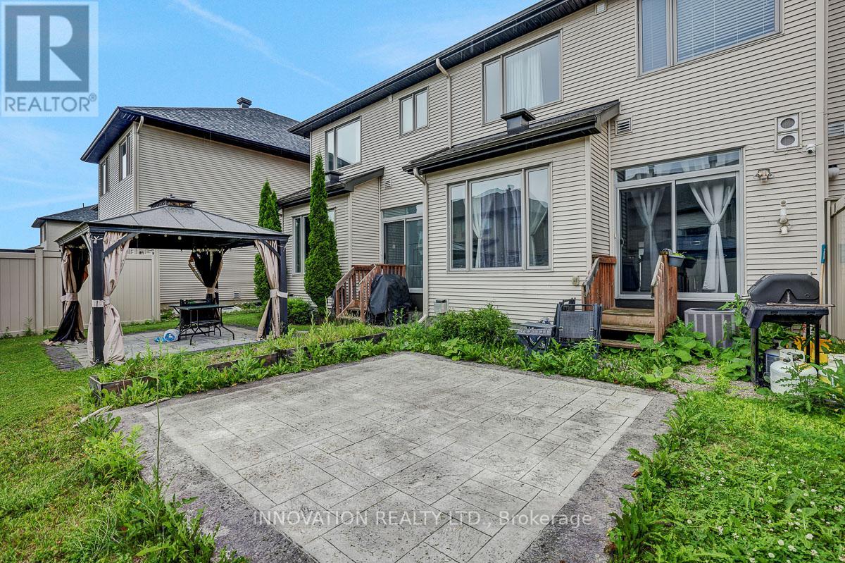 253 SHINLEAF CRESCENT - 48