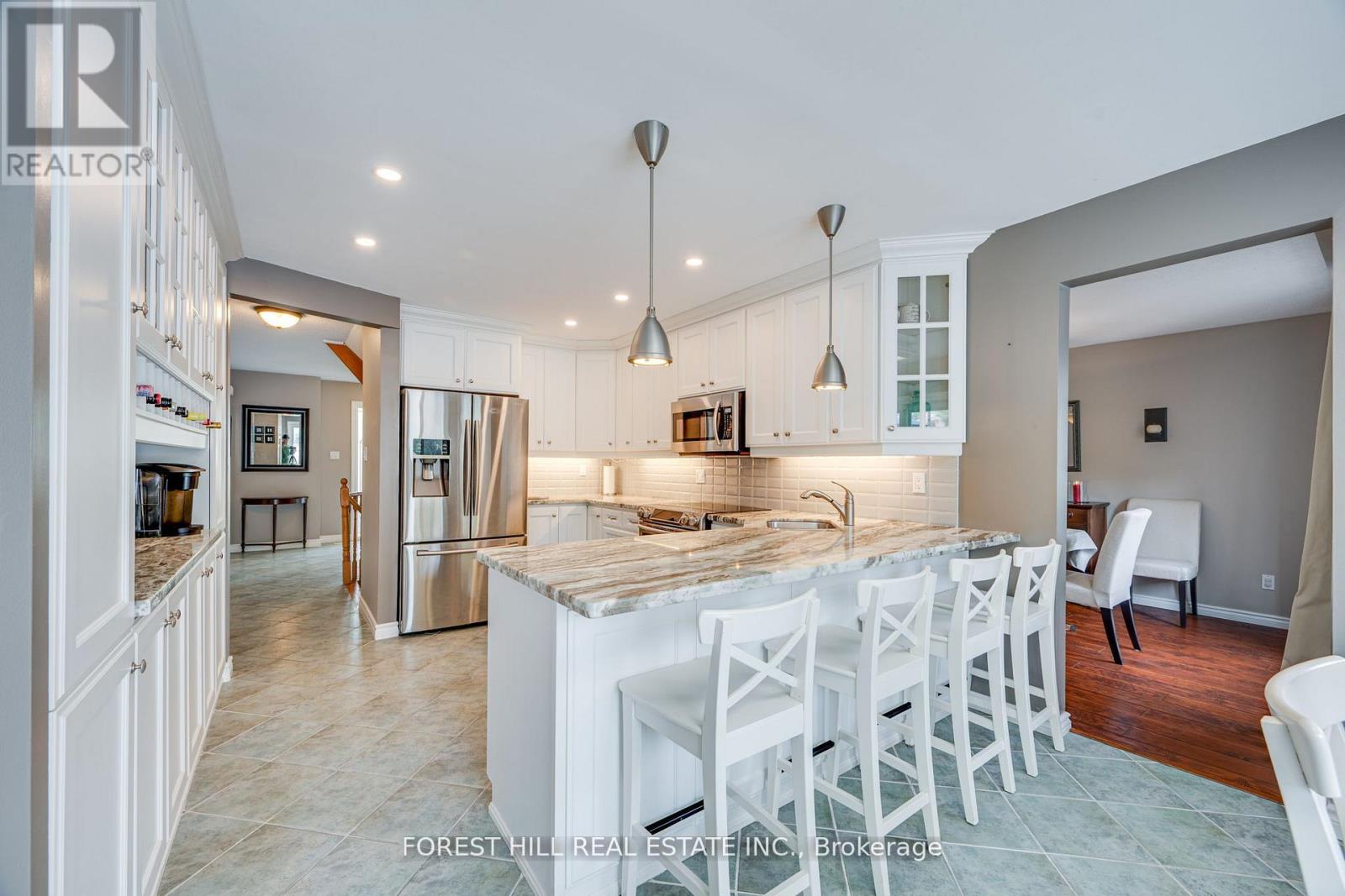 4 MILGATE PLACE - 4