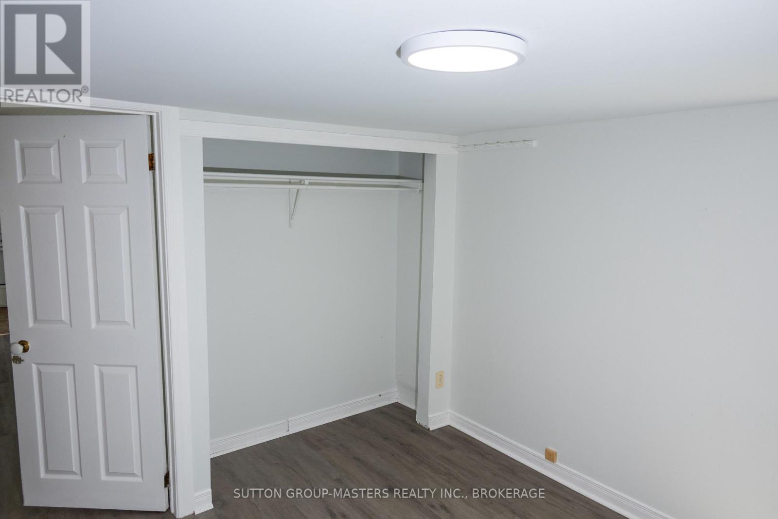 688 MONTREAL STREET - 9