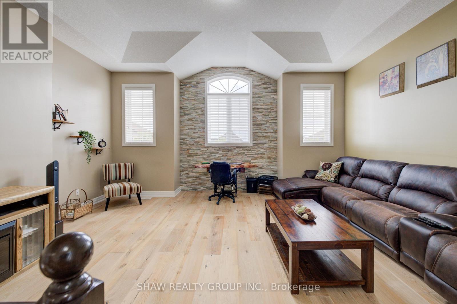 300 WATERVALE CRESCENT - 20