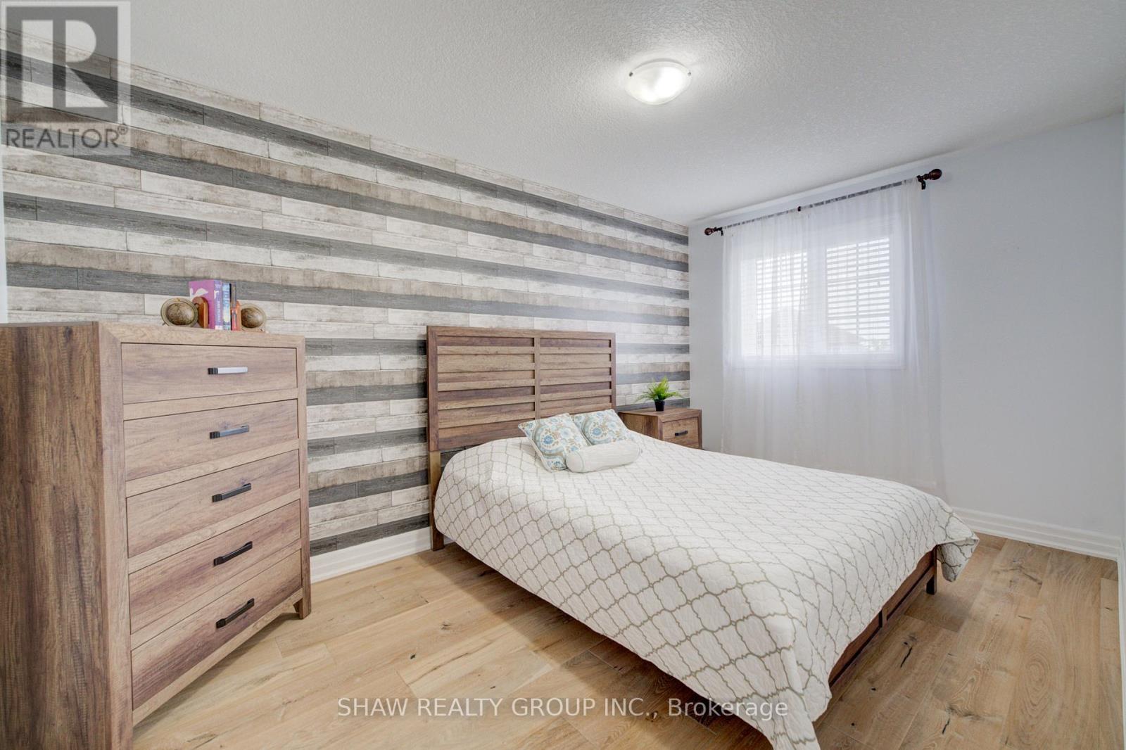 300 WATERVALE CRESCENT - 23