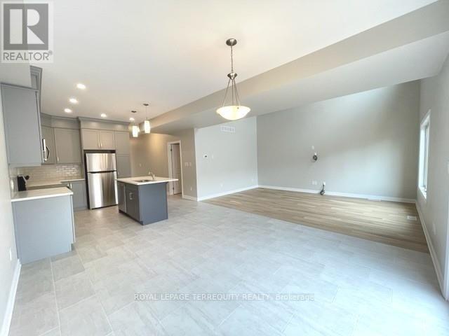 #22 45 DORCHESTER BOULEVARD - 10