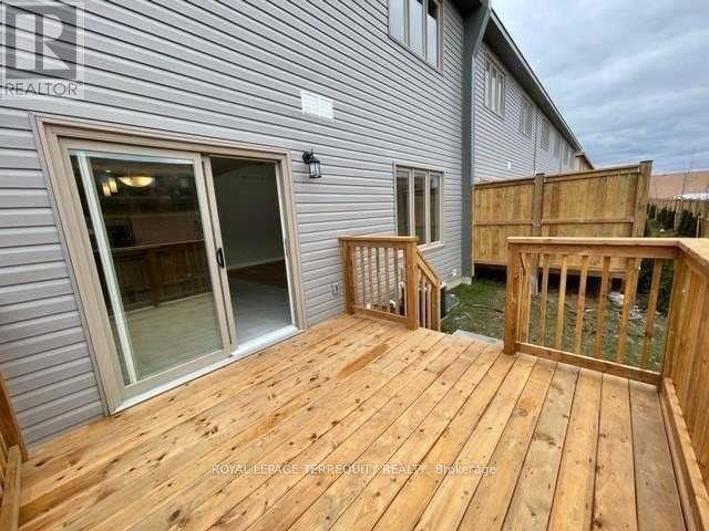 #22 45 DORCHESTER BOULEVARD - 38