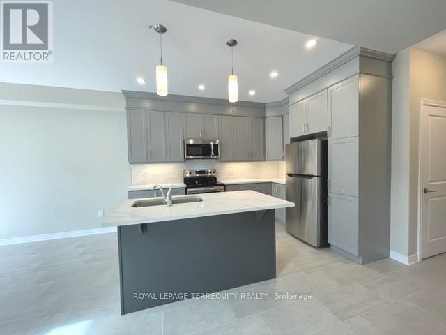 #22 45 DORCHESTER BOULEVARD - 8