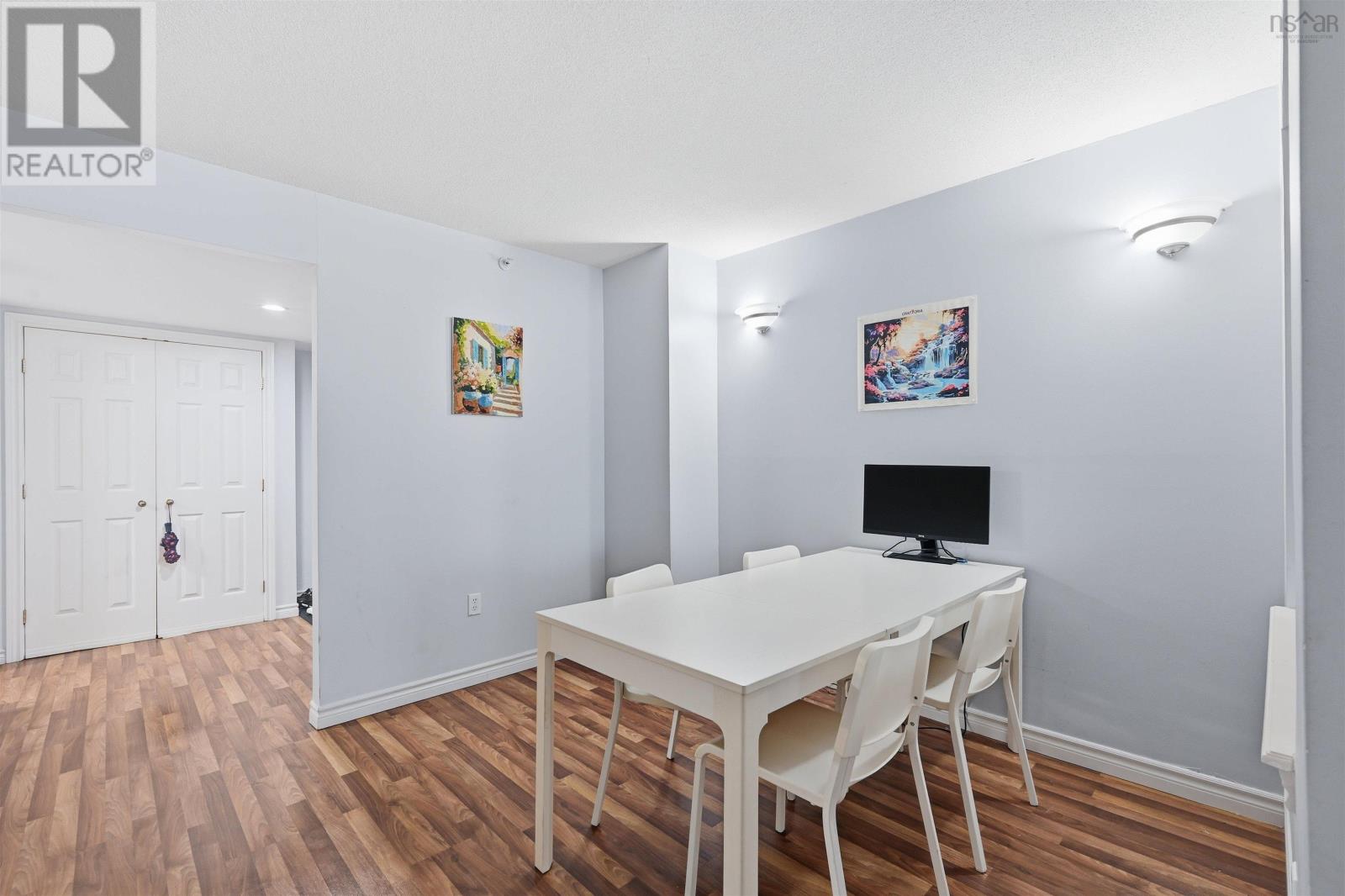 #101 1041 Wellington Street - 13