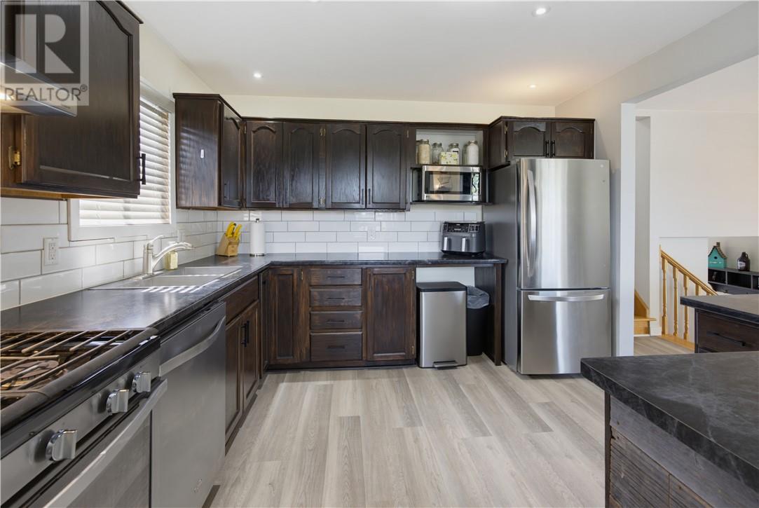 175 Irene Crescent - 4