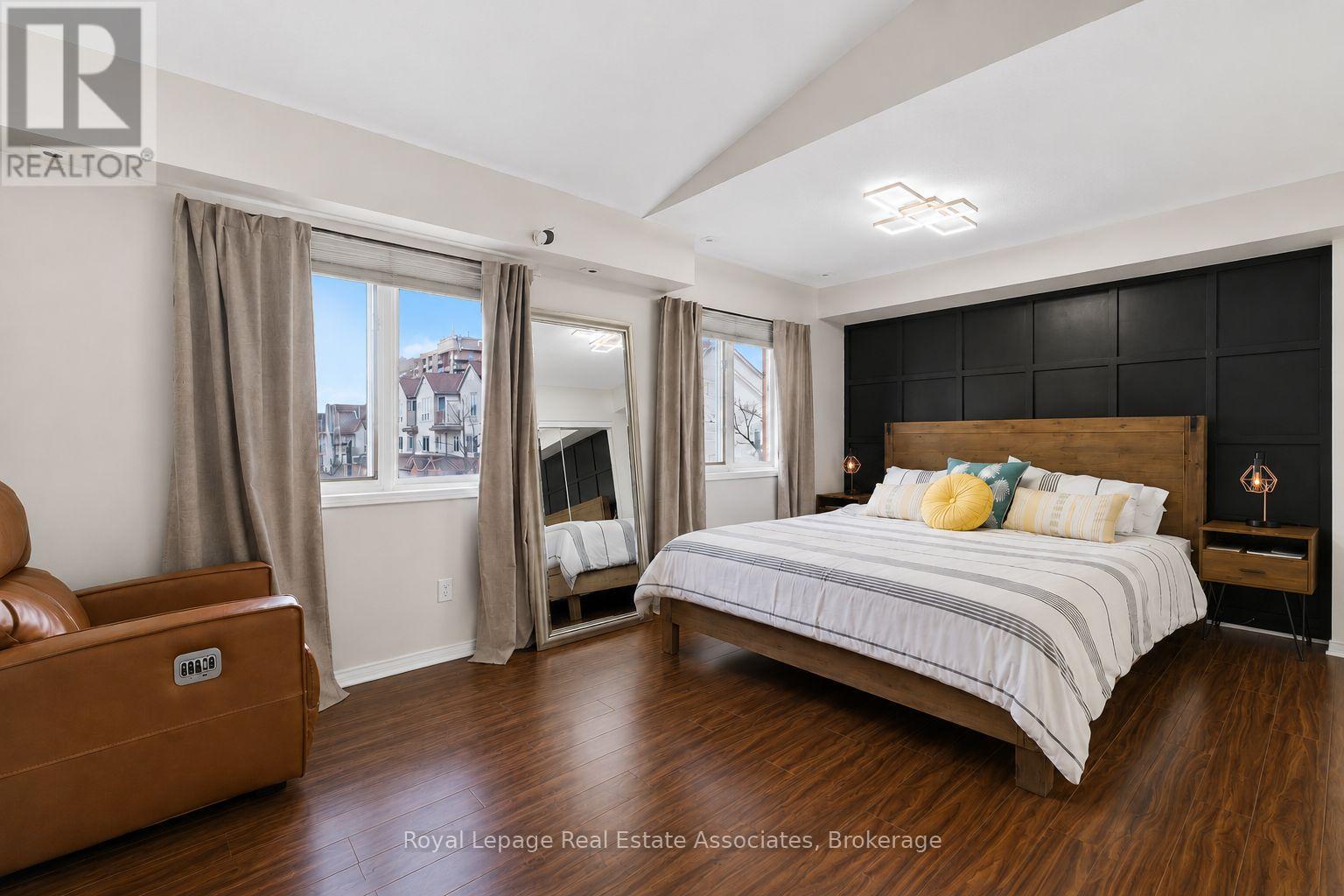 #5 1241 PARKWEST PLACE - 12