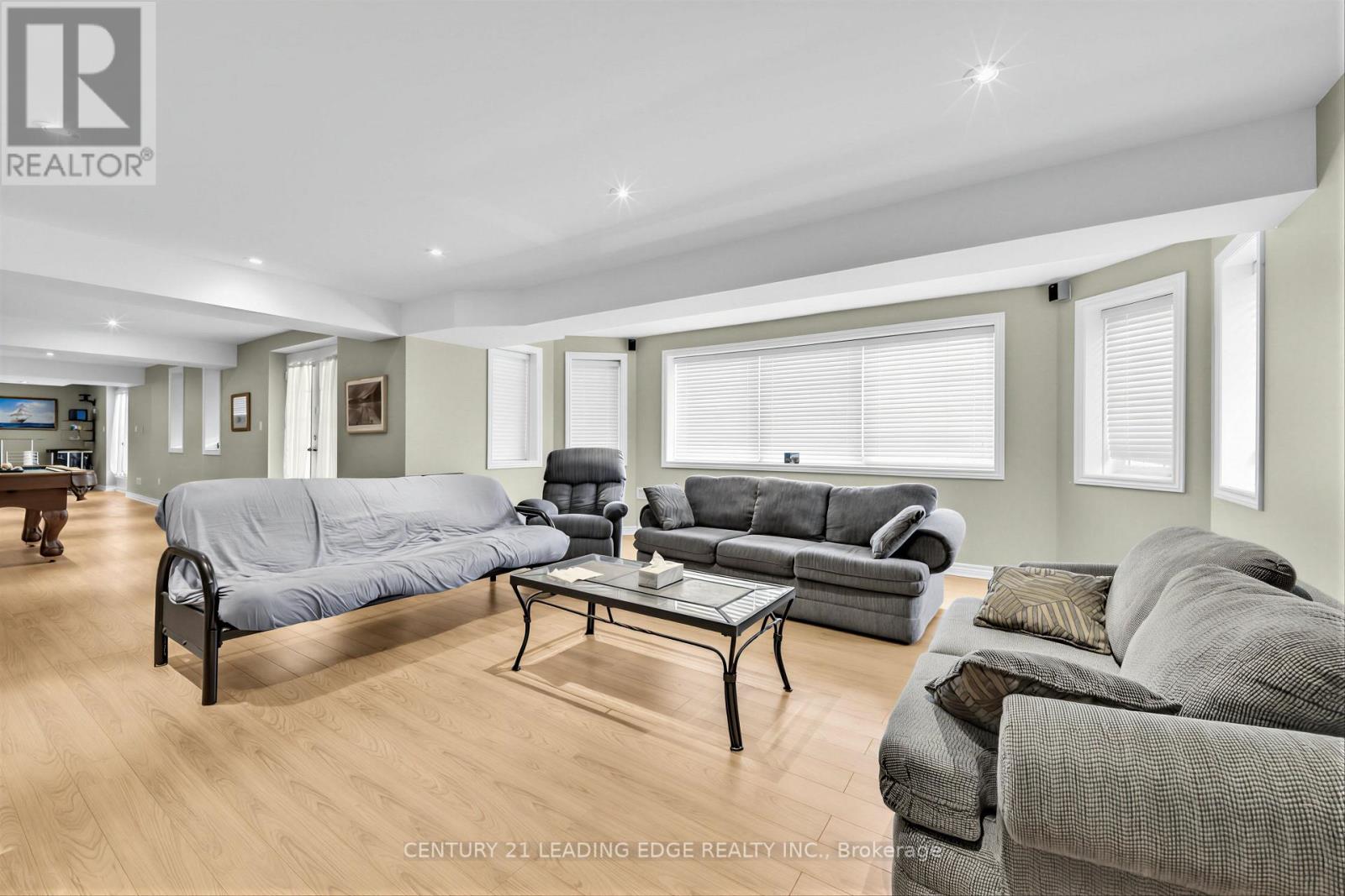 15 UPPER RIDGE COURT - 31