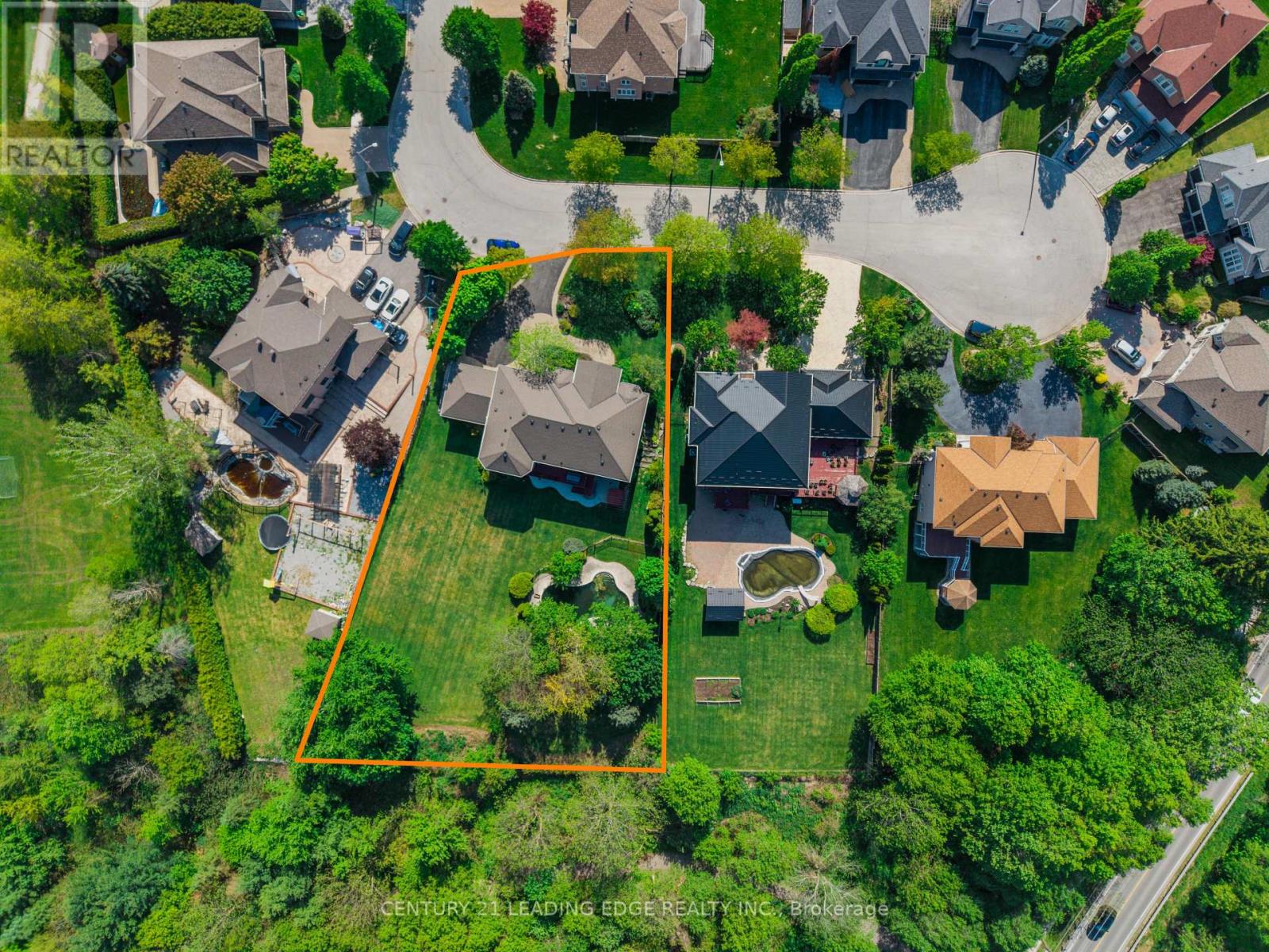 15 UPPER RIDGE COURT - 48