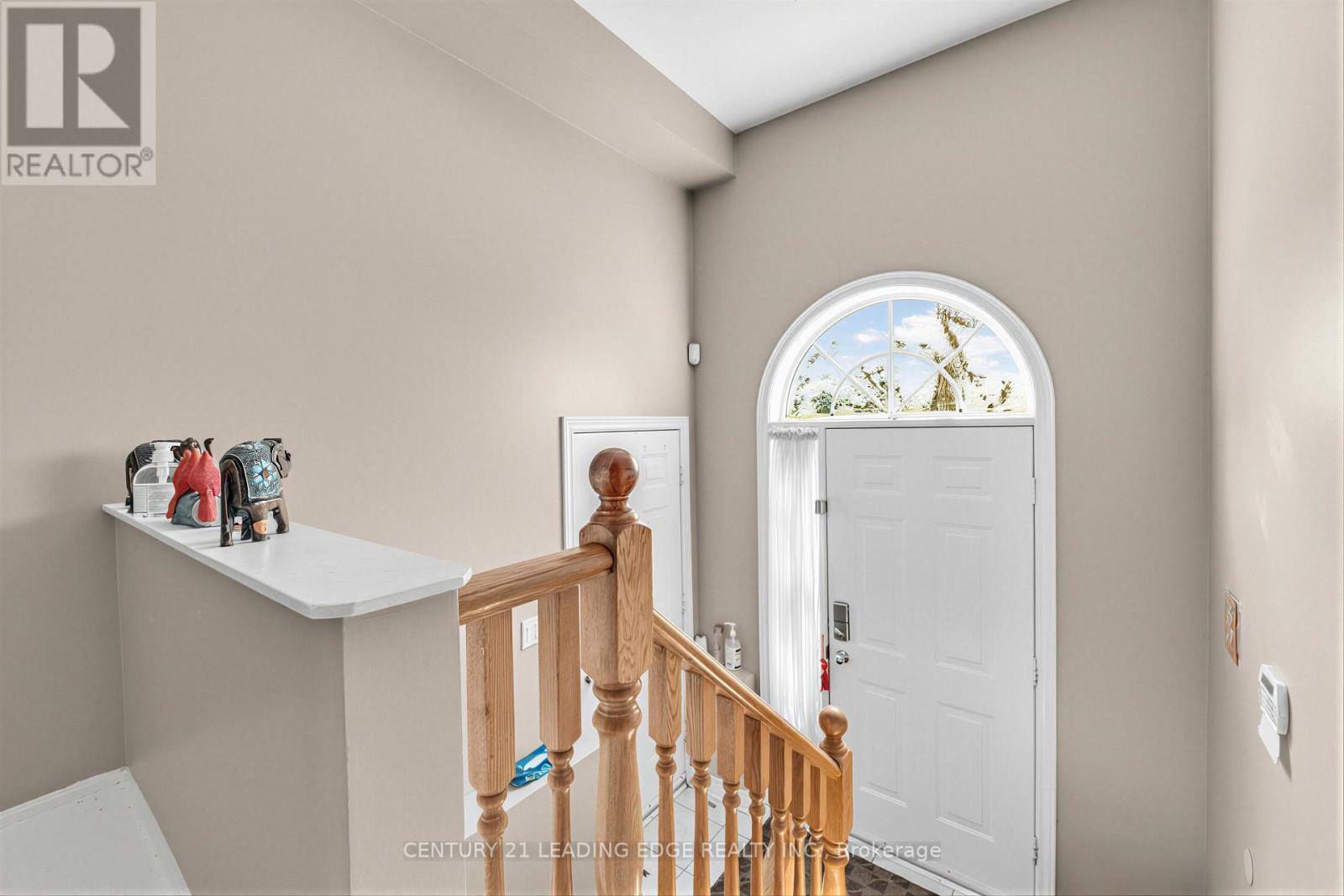 15 UPPER RIDGE COURT - 30