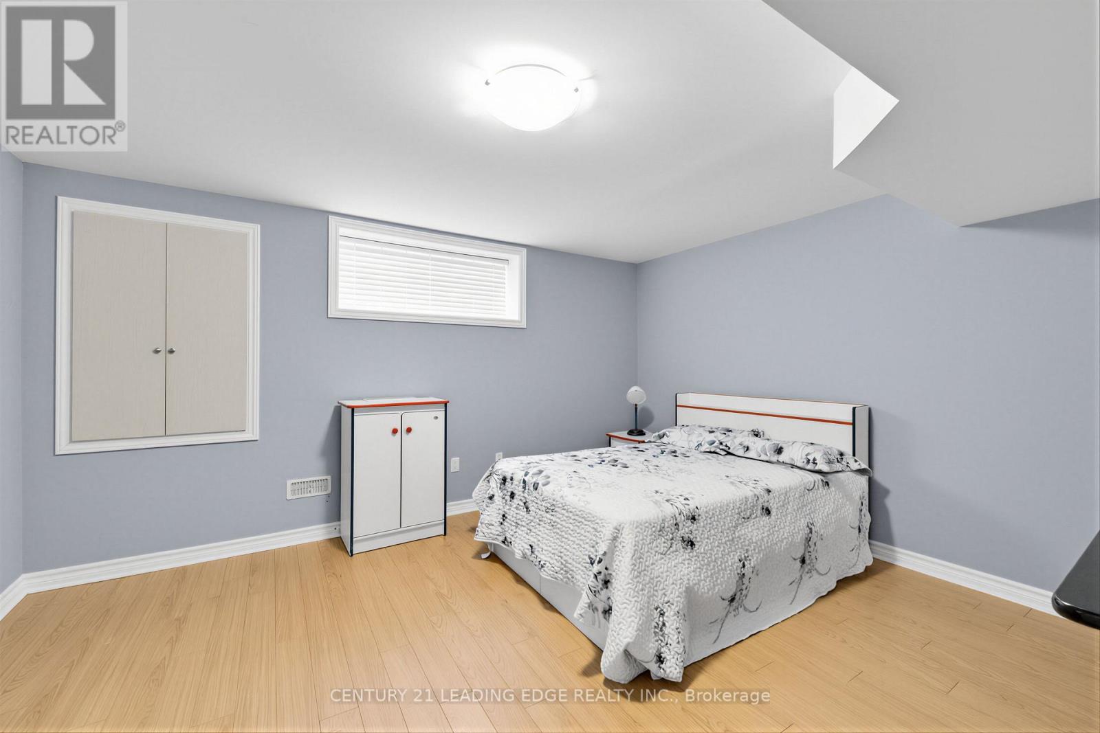 15 UPPER RIDGE COURT - 36