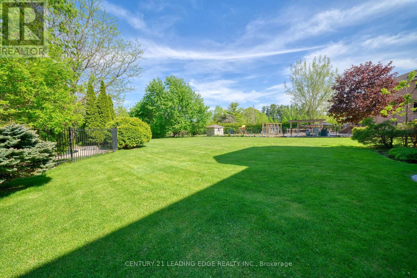 15 UPPER RIDGE COURT - 47