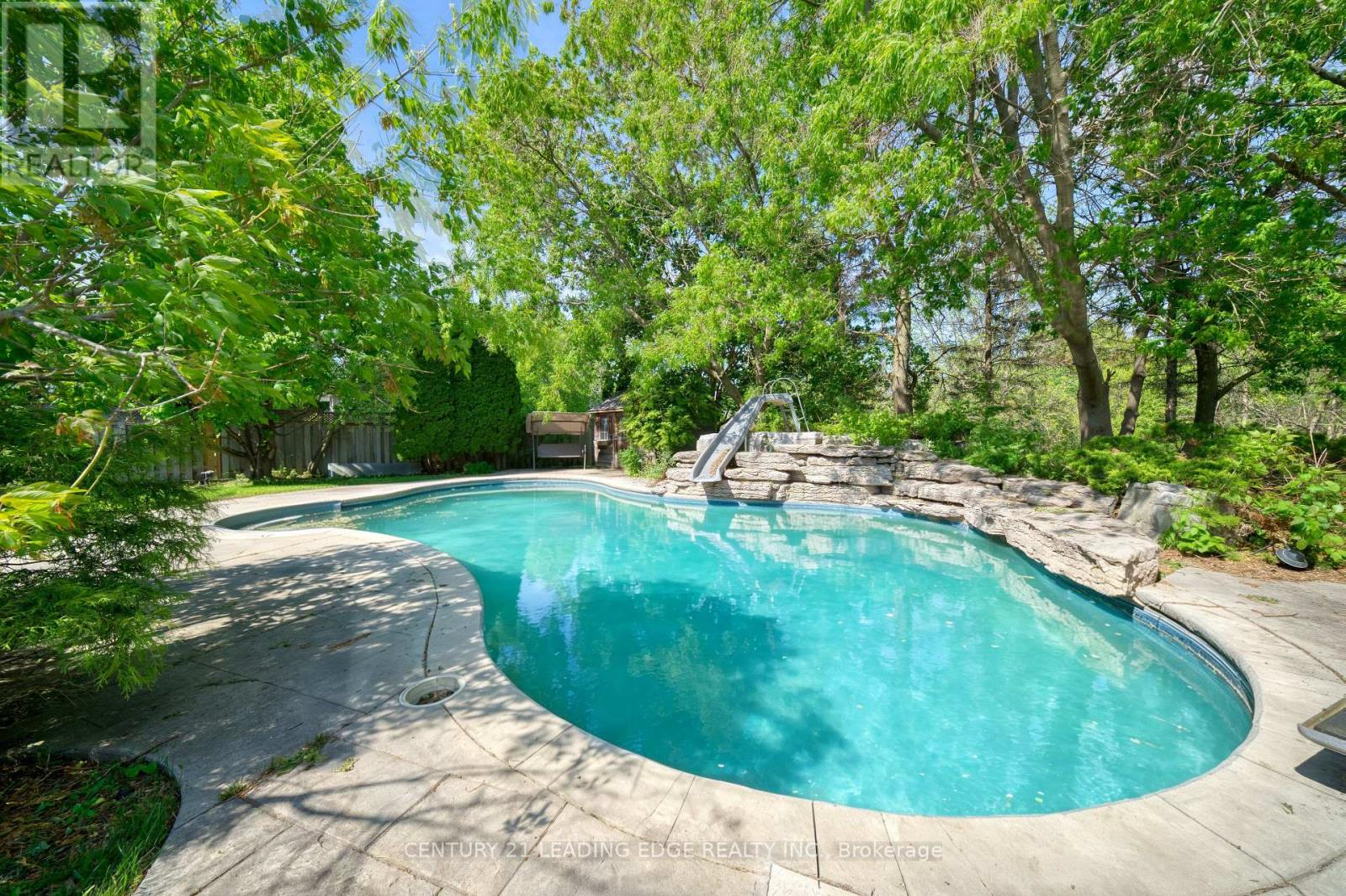 15 UPPER RIDGE COURT - 43