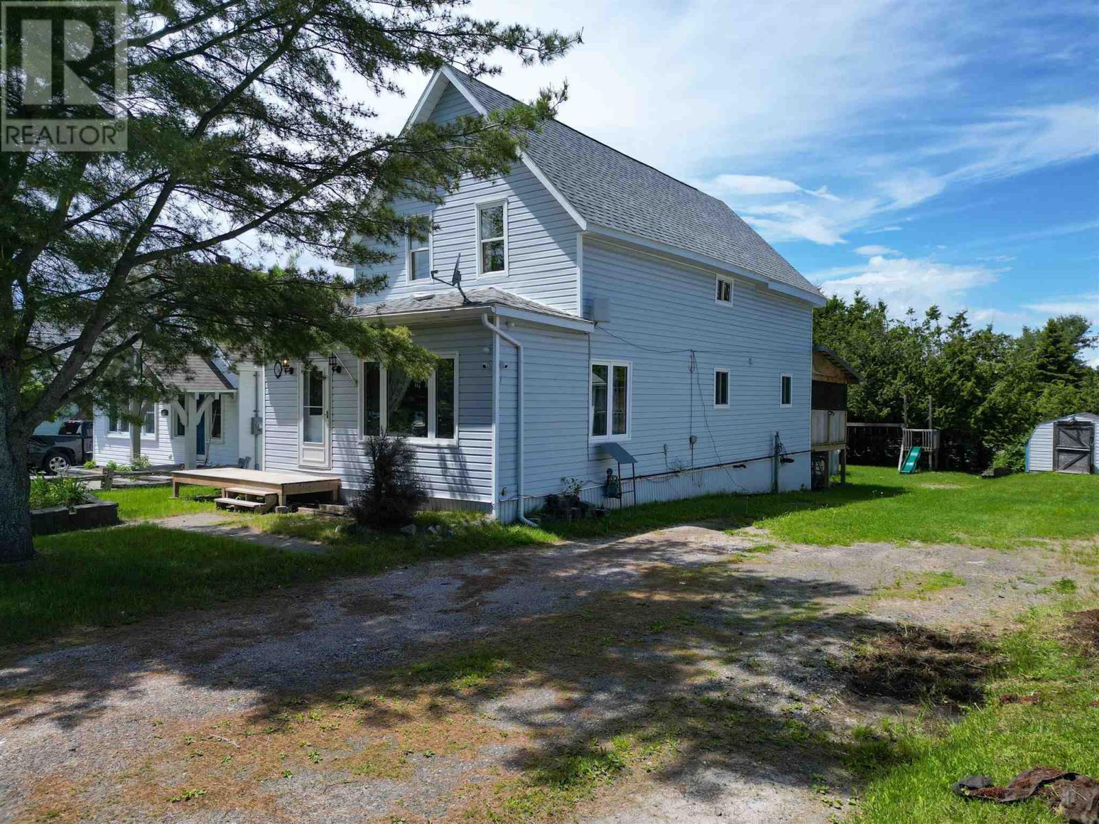 138 Lakeside AVE - 1