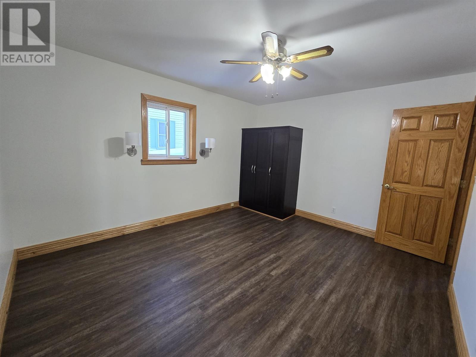 138 Lakeside AVE - 17