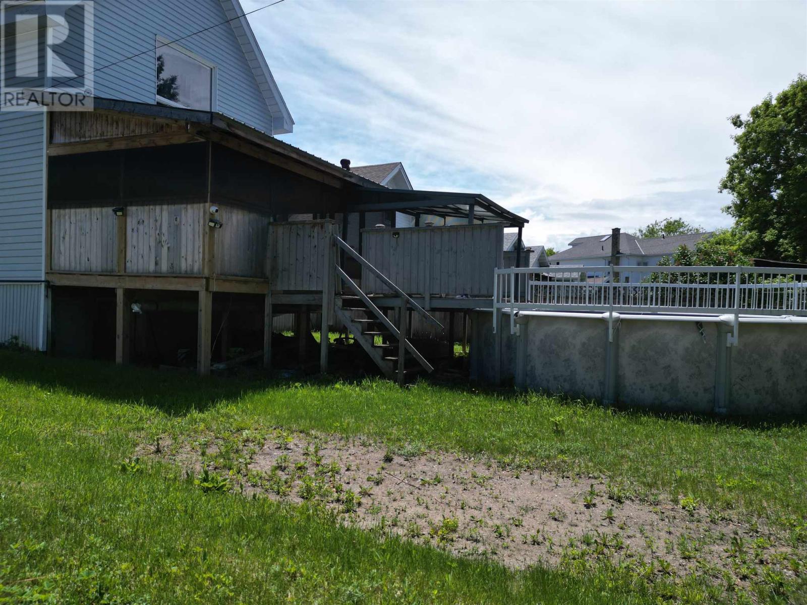 138 Lakeside AVE - 31