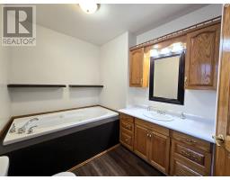 138 Lakeside Ave, Blind River, ON P0R1B0 Photo 14
