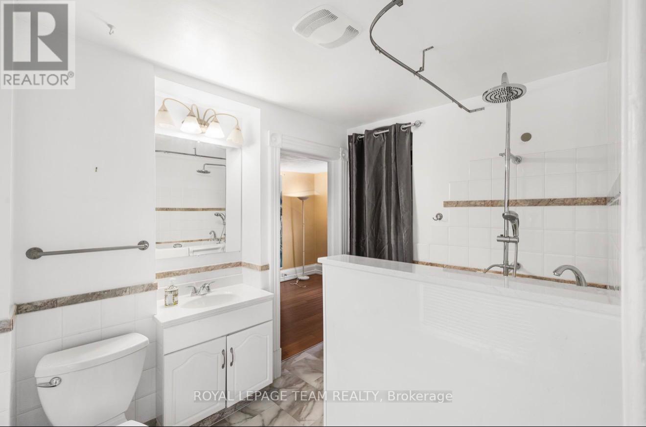 509 MOFFAT STREET, Ottawa. Luxury613. By Peter Sagos - Image 9