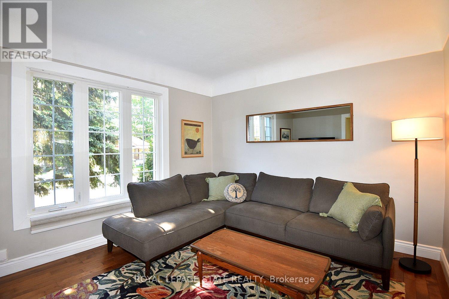14 LYDIA STREET - 8