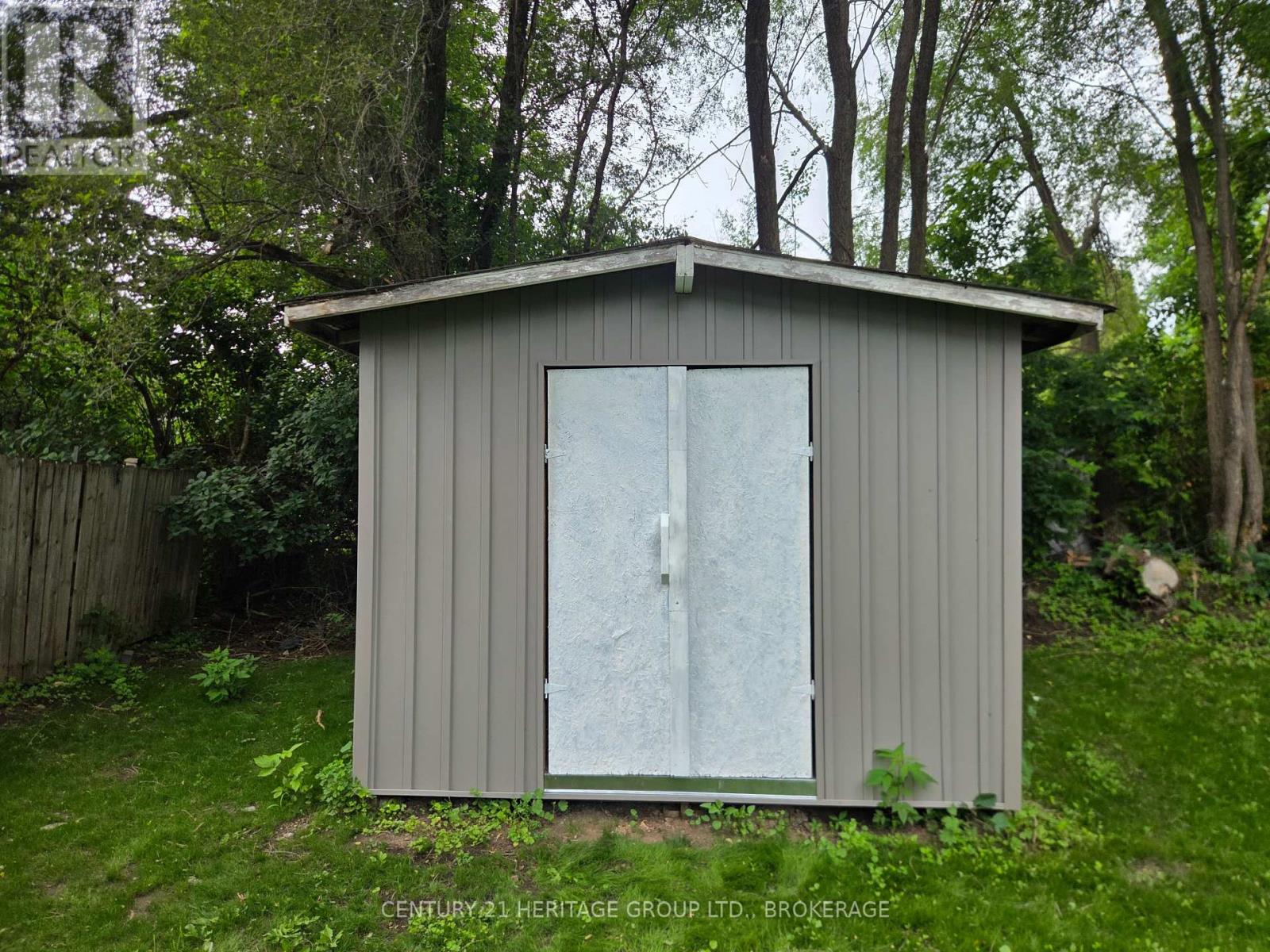 7510 ROGER STEVENS DRIVE - 18