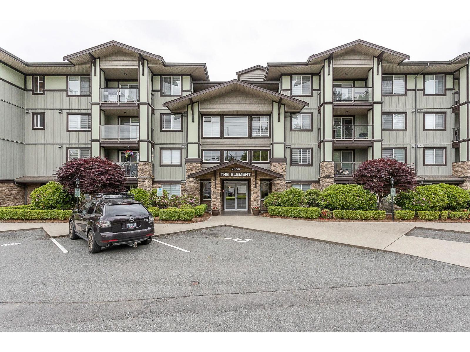 306 2038 SANDALWOOD CRESCENT