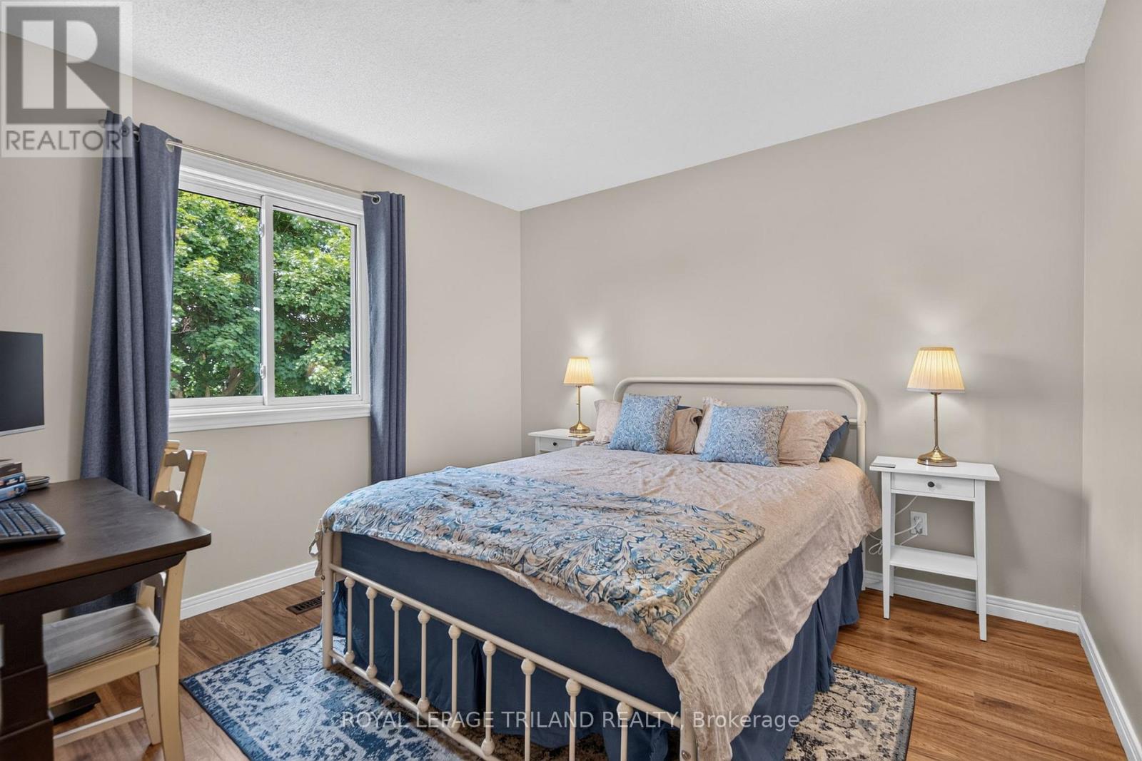 56 PARKVIEW CRESCENT - 16