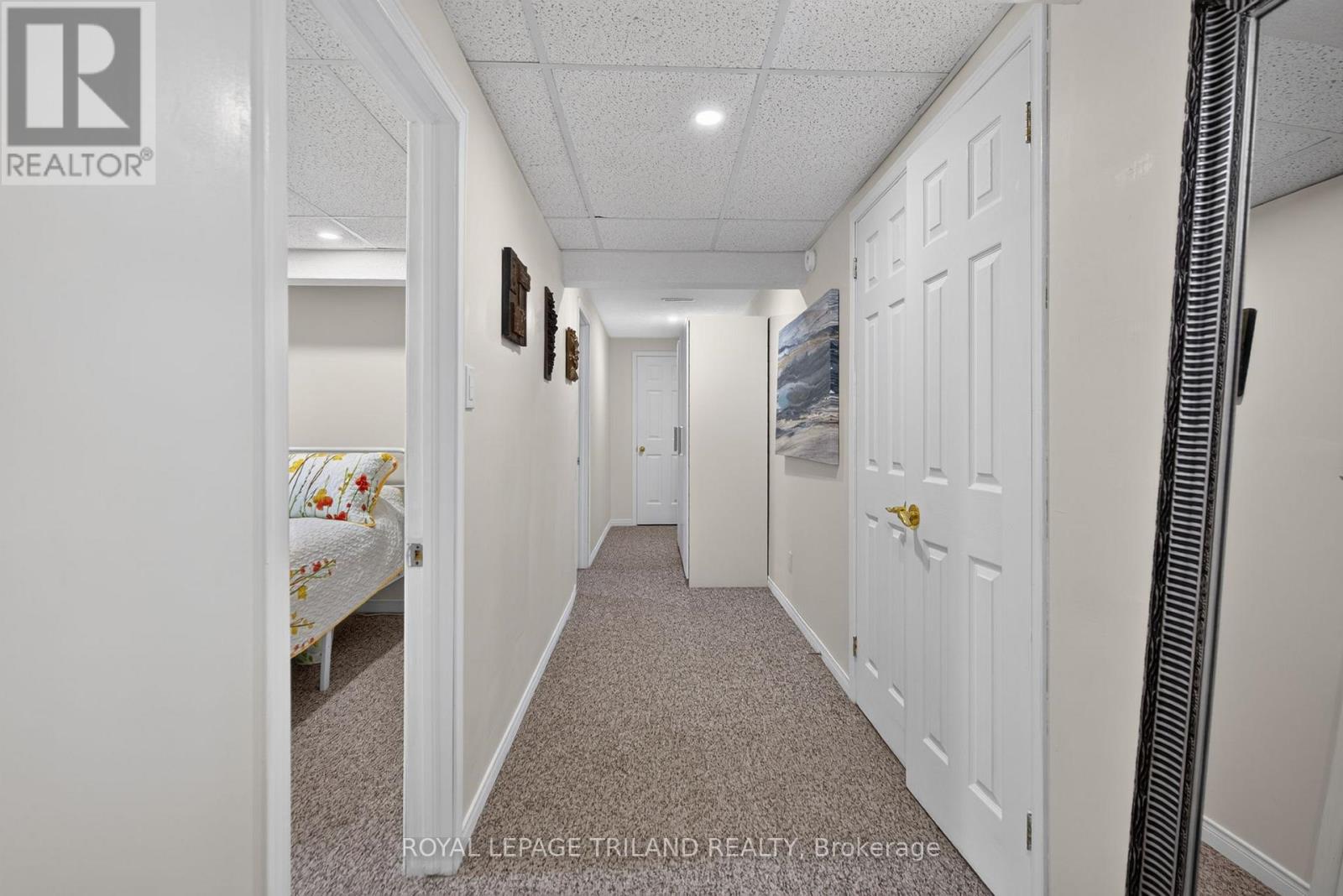 56 PARKVIEW CRESCENT - 36