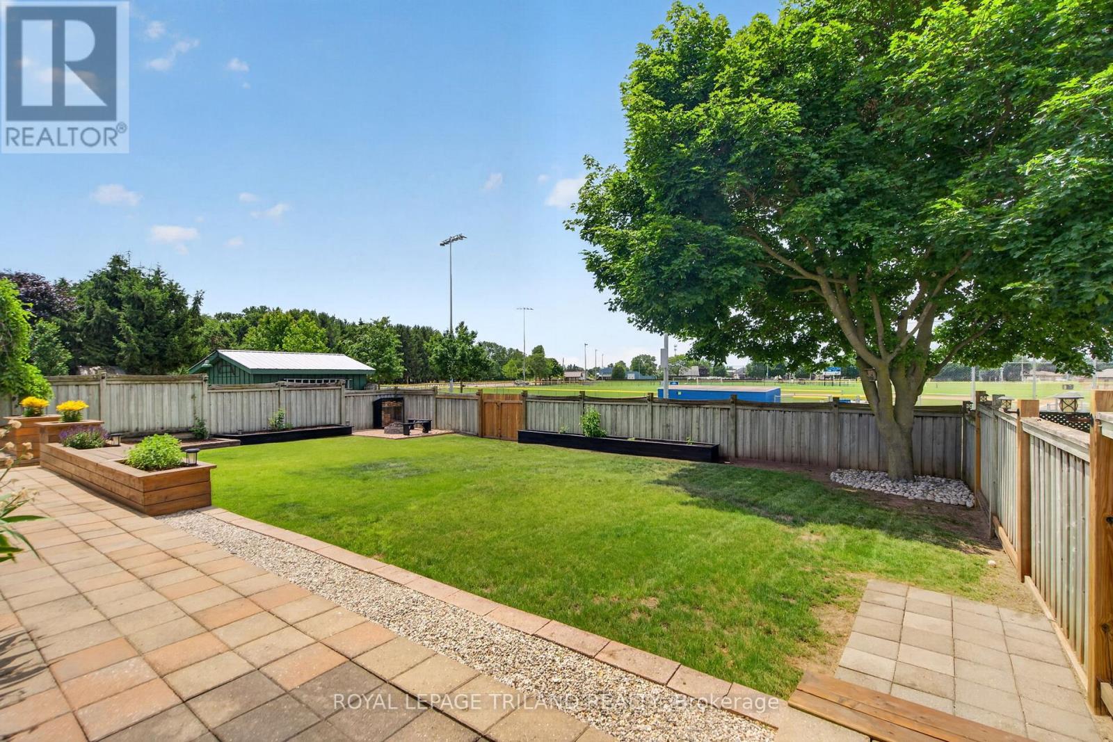 56 PARKVIEW CRESCENT - 48