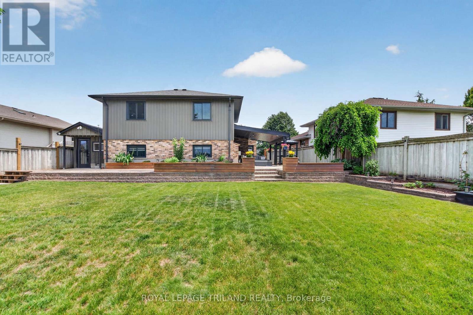 56 PARKVIEW CRESCENT - 50