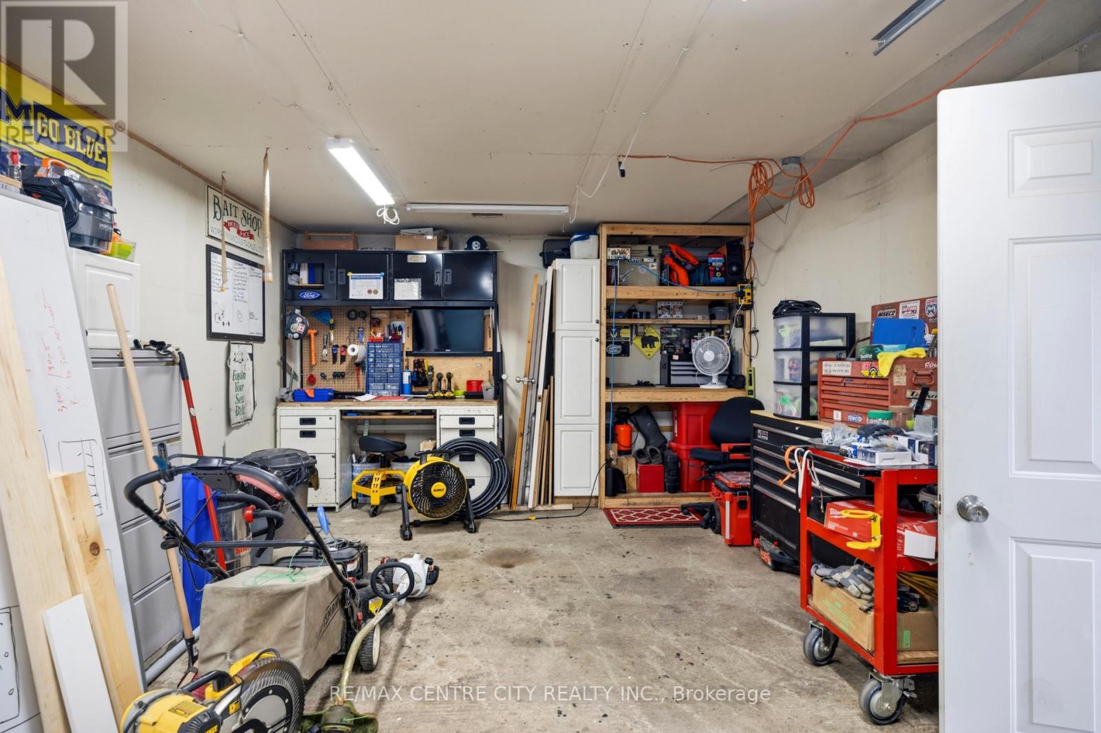 43 ARTHUR AVENUE - 18